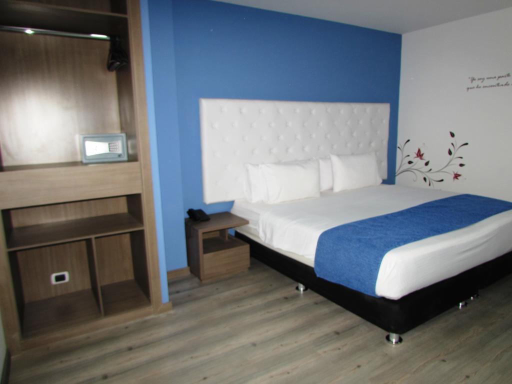 Aw Hotel Plaza Miranda Μπογκοτά Δωμάτιο φωτογραφία