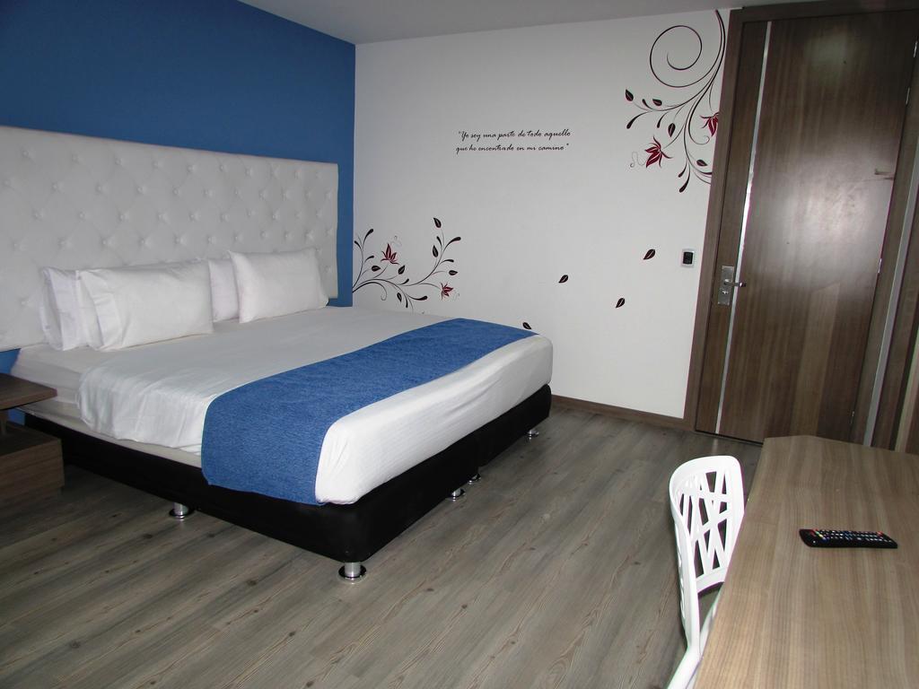 Aw Hotel Plaza Miranda Μπογκοτά Δωμάτιο φωτογραφία