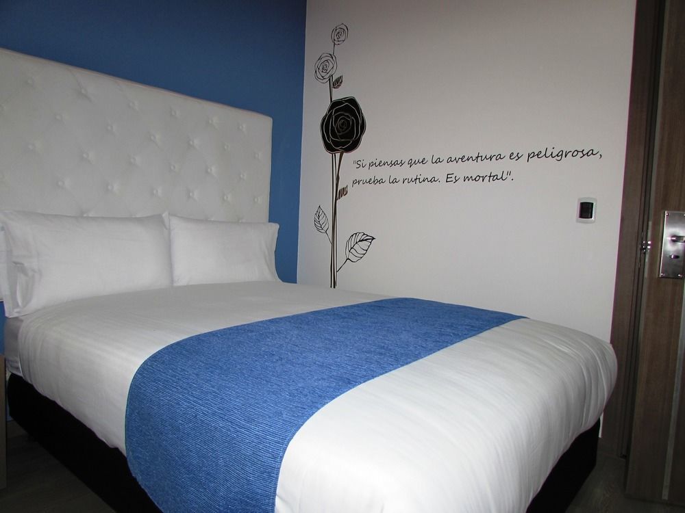 Aw Hotel Plaza Miranda Μπογκοτά Εξωτερικό φωτογραφία